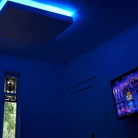 شقة Blue Lounge ☆ Lafontaine Park ☆ Tv Cable مونتريال المظهر الخارجي الصورة